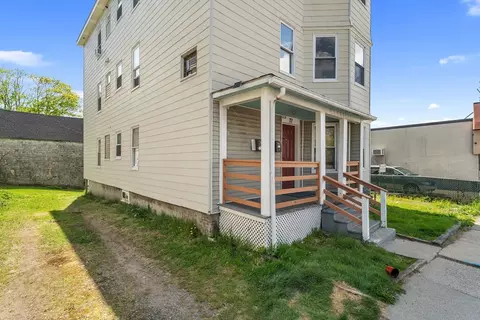 Exterior - 71 Maywood St, Worcester, MA 01603 photo 1 of 2