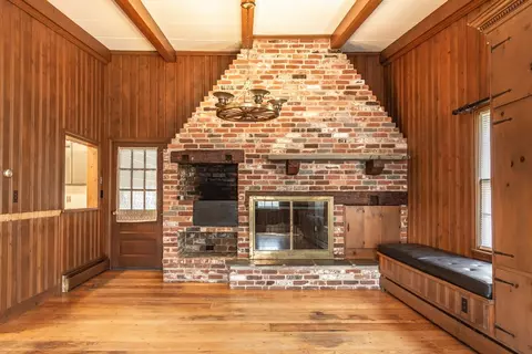 277 Valentine St, Fall River, MA 02720 photo 20