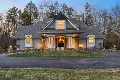 21 Whitney Rd, Boxford, MA 01921