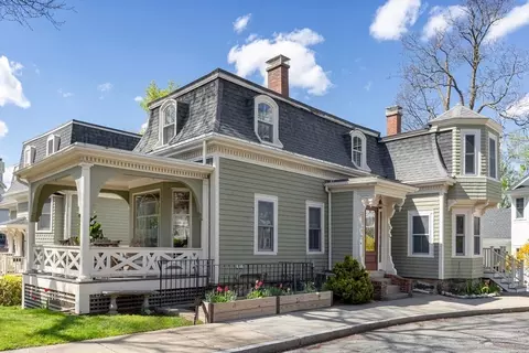 123 Charlesbank Rd #123, Newton, MA 02458