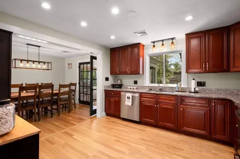 Kitchen - 18 Aurele Cir, Reading, MA 01867 photo 3 of 3