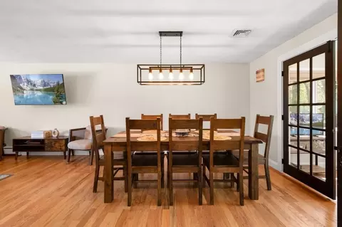 Dining - 18 Aurele Cir, Reading, MA 01867 photo 2 of 2