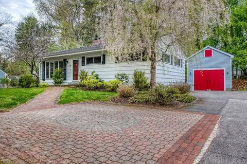 15 Cleveland St, Norfolk, MA 02056
