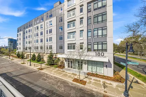 180 Telford St #312, Boston, MA 02135