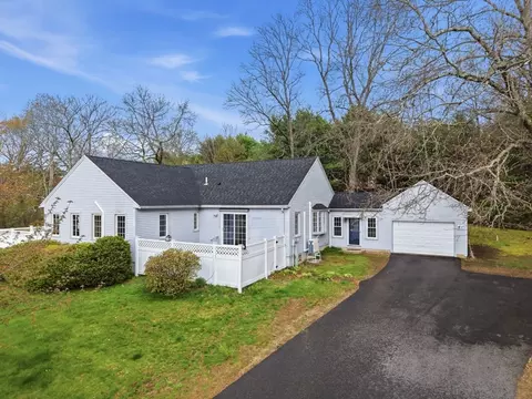 111 Brickyard Rd #B2, Athol, MA 01331