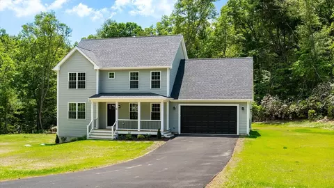 14 Elaine Dr, Hopkinton, RI 02833