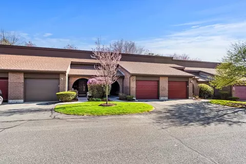 7 Aspen Ln #7, Peabody, MA 01960