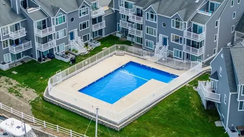 Exterior - 700 Shore Dr #509, Fall River, MA 02721 photo 2 of 2