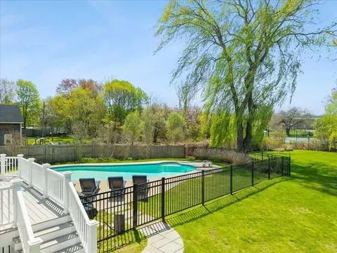 Exterior - 1480 Great Plain Ave, Needham, MA 02492 photo 6 of 9