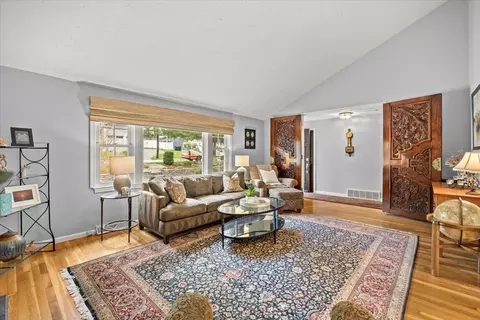 Entry Way - 1480 Great Plain Ave, Needham, MA 02492 photo 2 of 2