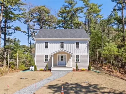 25 Lynn St, Marshfield, MA 02050