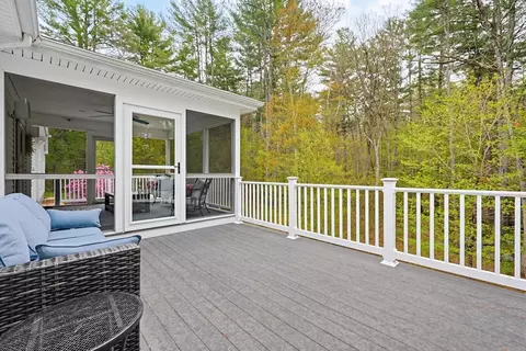 Exterior - 36 Brooks St, Upton, MA 01568 photo 5 of 10