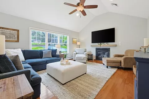 Living - 36 Brooks St, Upton, MA 01568 photo 1 of 3