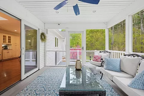 Exterior - 36 Brooks St, Upton, MA 01568 photo 4 of 10