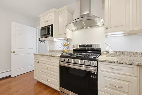 Kitchen - 36 Brooks St, Upton, MA 01568 photo 2 of 4