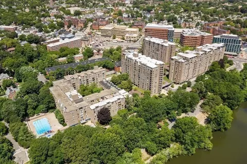 33 Pond Ave #1014, Brookline, MA 02445