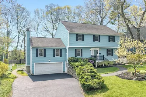 37 Woodcliffe Rd, Lexington, MA 02421