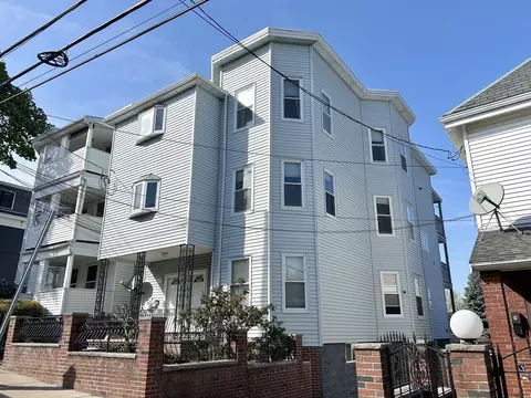 49 Heath St #2, Somerville, MA 02145