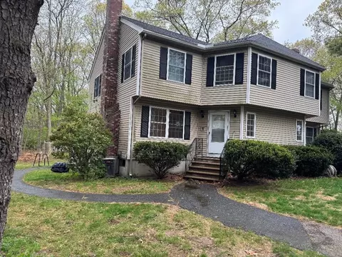 19 Fairview Rd, Framingham, MA 01701