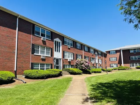 8 Tara Dr #7, Weymouth, MA 02188
