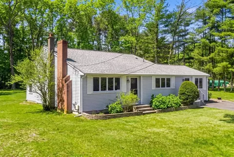 103 S High St, Foxboro, MA 02035