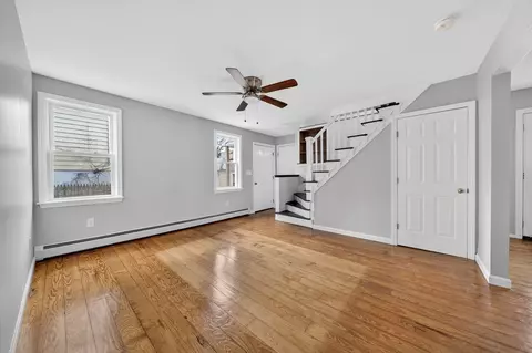 Living - 165 Grant St, Fall River, MA 02721 photo 4 of 6