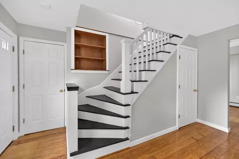 Entry Way - 165 Grant St, Fall River, MA 02721 photo 2 of 4