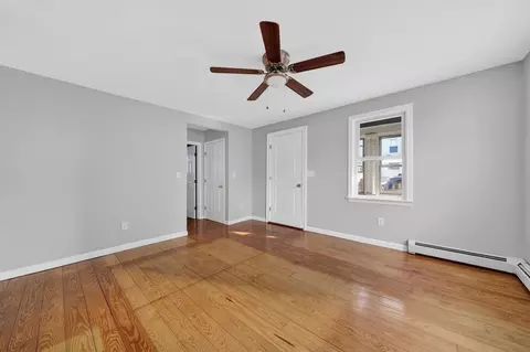 Living - 165 Grant St, Fall River, MA 02721 photo 2 of 6