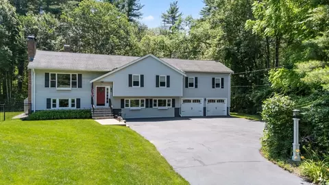 16 Day St, Norfolk, MA 02056