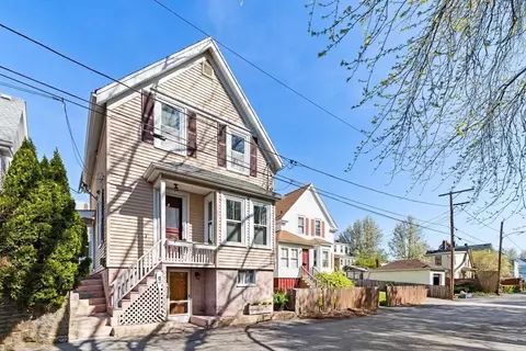 Exterior - 8 12 Myrtle Sq, Gloucester, MA 01930 photo 4 of 5