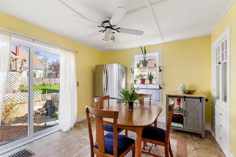 Dining - 8 12 Myrtle Sq, Gloucester, MA 01930 photo 2 of 3
