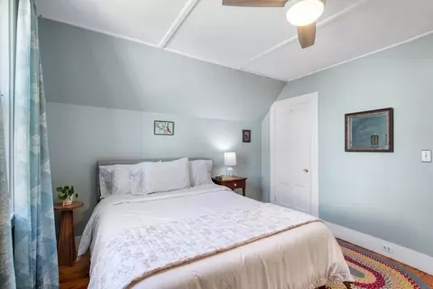 Bedroom - 8 12 Myrtle Sq, Gloucester, MA 01930 photo 3 of 3