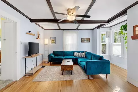 Living - 8 12 Myrtle Sq, Gloucester, MA 01930 photo 1 of 2