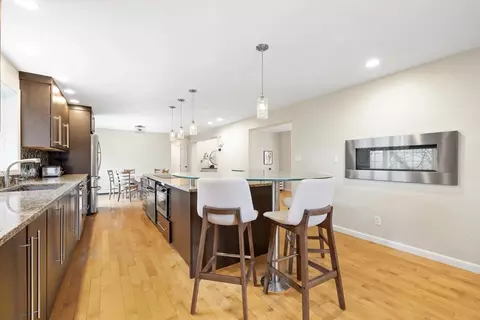 19 Hammersmith Dr, Saugus, MA 01906 photo 9