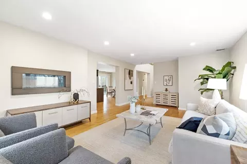 19 Hammersmith Dr, Saugus, MA 01906 photo 6