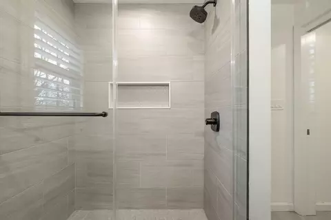 19 Hammersmith Dr, Saugus, MA 01906 photo 11