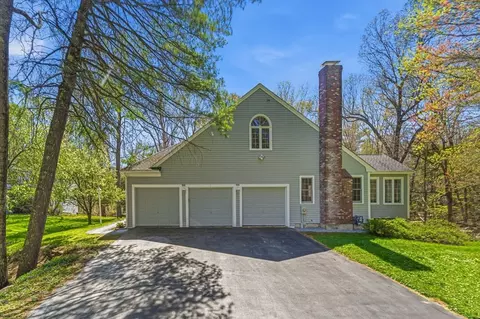 Exterior - 5 Parmley Dr, Acton, MA 01720 photo 2 of 4