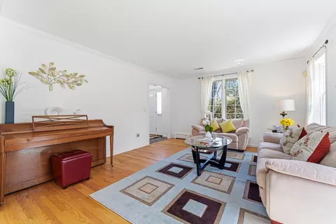 Living - 5 Parmley Dr, Acton, MA 01720 photo 3 of 5
