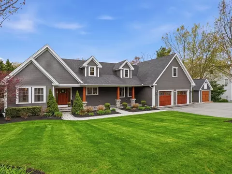 5 Sherwood Dr, Billerica, MA 01862
