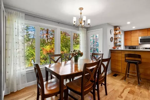 305 Winchester St #D, Newton, MA 02461