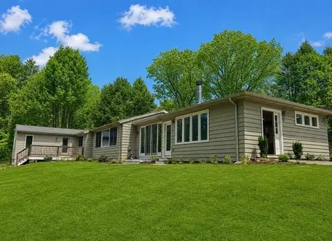 7 Longmeadow Rd, Weston, MA 02493