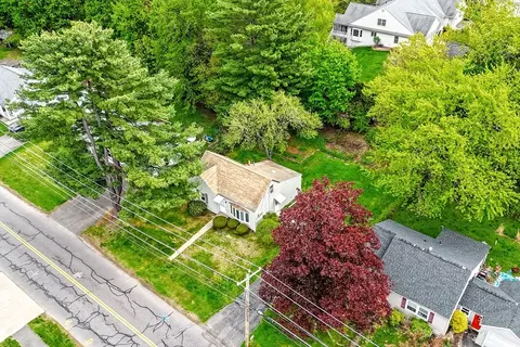 14 Hillside Ave, South Hadley, MA 01075