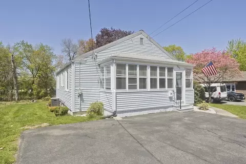 582 Broadway St, Chicopee, MA 01020