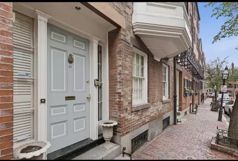 11 W Cedar, Boston, MA 02108