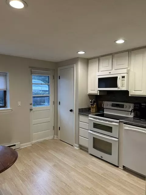 83 Nicholas Rd #D, Framingham, MA 01701 photo 3