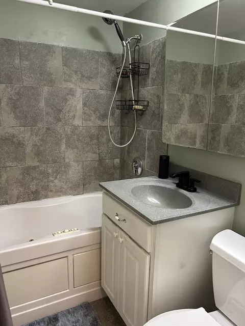 83 Nicholas Rd #D, Framingham, MA 01701 photo 8