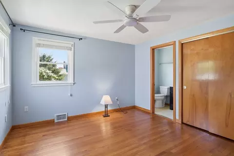Bedroom - 33 Druid Hill Rd, Springfield, MA 01129 photo 2 of 7