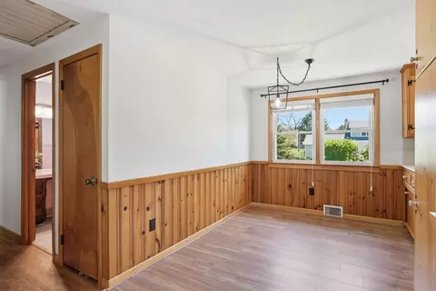 Dining - 33 Druid Hill Rd, Springfield, MA 01129 photo 1 of 1