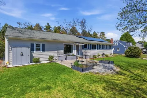 Exterior - 33 Druid Hill Rd, Springfield, MA 01129 photo 5 of 8