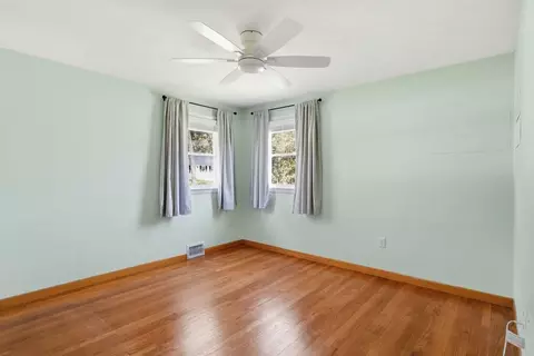 Bedroom - 33 Druid Hill Rd, Springfield, MA 01129 photo 4 of 7